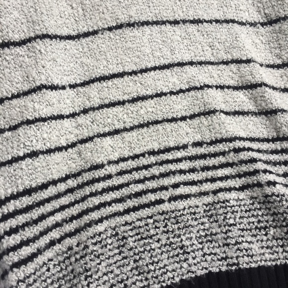 {Jana} Striped 3/4 Sleeve Crew Pullover Size Small - Picture 3 of 5